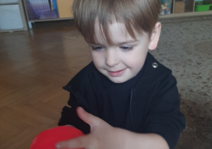 Zabawa sensoryczna - slime.