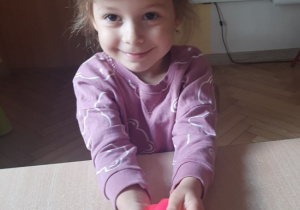 Zabawa sensoryczna - slime.
