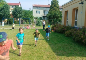 Wyścigi.