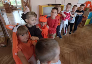 Zabawa w pociąg.