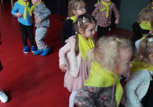 Kajtusie biorą udział w warsztatach teatralnych.