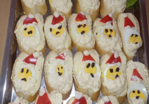 Kanapeczki Mikołajowe.