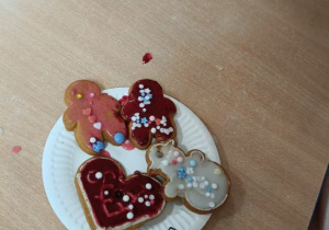 Udekorowane pierniczki.