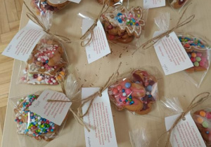 Udekorowane pierniczki.