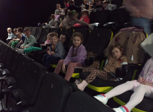 Seans w kinie Helios