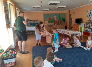 Zakończenie roku przedszkolnego w Biedronkach.